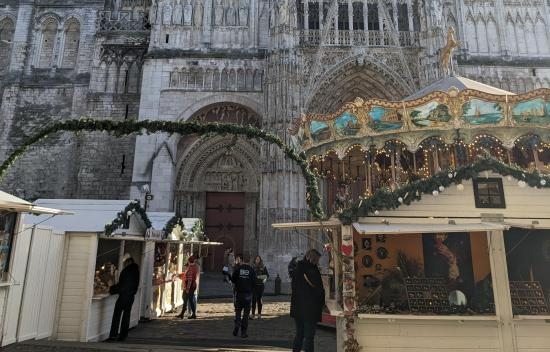 Marché de Noël place de la Cathédrale jusqu'au 24 décembre